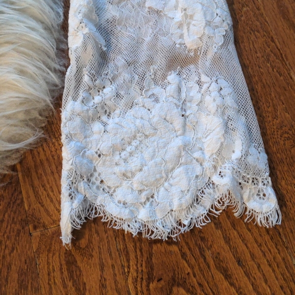 See copy listing / UO lace bell sleeve mini dress - Picture 6 of 10